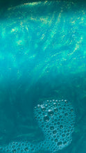 Load image into Gallery viewer, Autumn Air Spiderweb Bath Bomb
