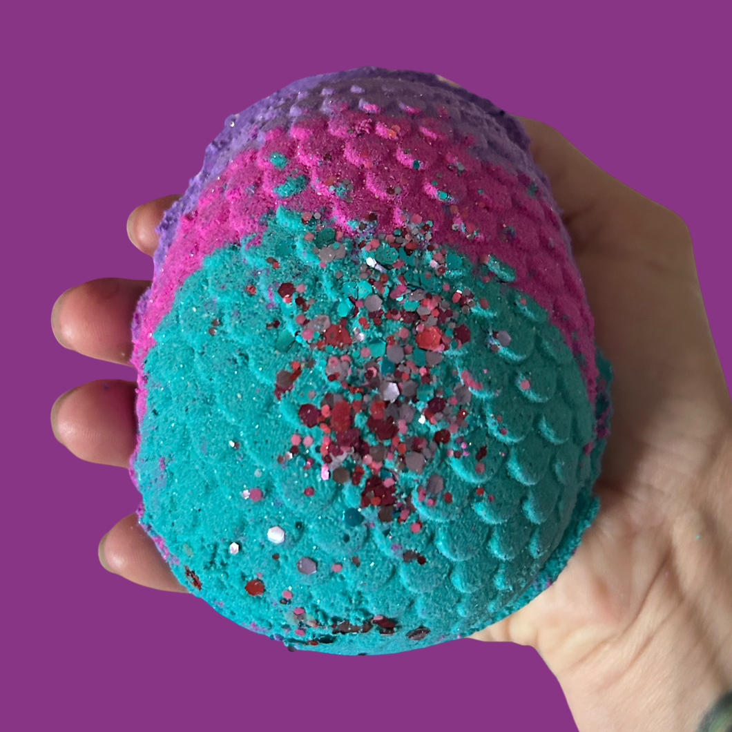 Floral Musk Dragon’s Egg Bath Bomb