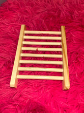 Load image into Gallery viewer, Bamboo Soap Saver
